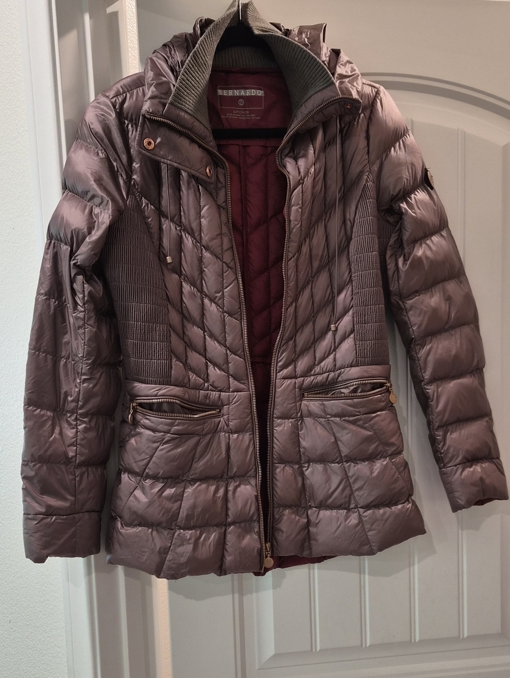 Bernardo Quilted Packable Puffer Jacket — Mauve